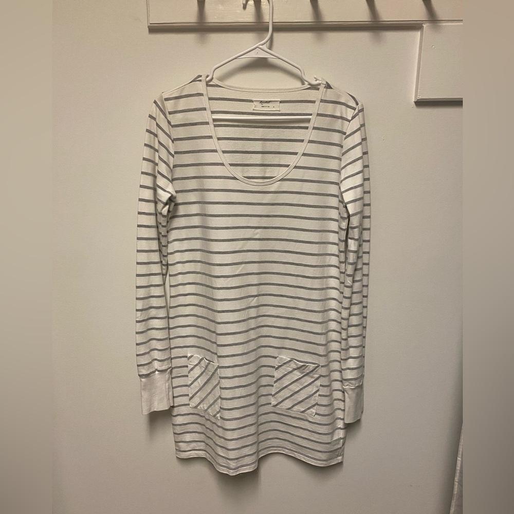 Anthropologie + Market white and gray stripe t-shirt dress, size M